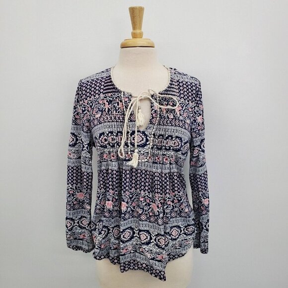 Daniel Rainn Tops - Daniel Rainn Navy‎ Red Floral Peasant Boho Top Size M Long Sleeve Lightweight